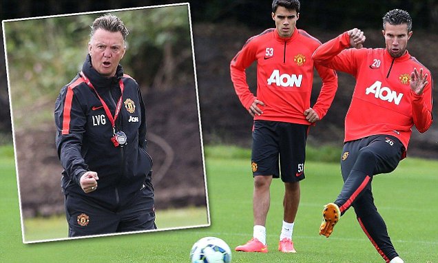 Persie Siap Tampil Hadapi Laga MU - Sunderland